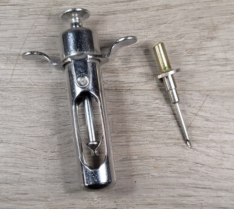Vintage Pfizer Surgery Syringe Medical Medicine Stainless gallery