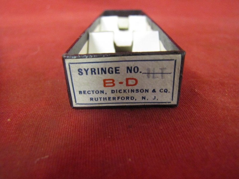 Antique Glass Becton, Dickinson & Co. X-Acto Syringe #4 gallery