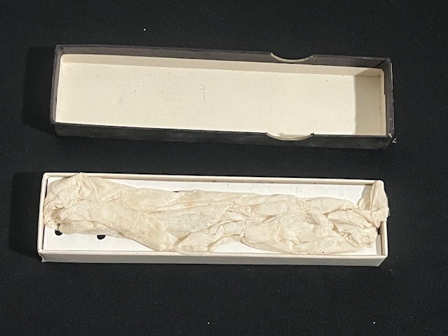 Becton Dickinson B-D Yale Tuberculin Syringe No. 1YT 1cc gallery