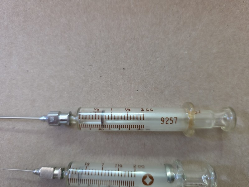 VTG Ideal and Hypo Medical Glass 2cc Syringe Military War History marked gallery