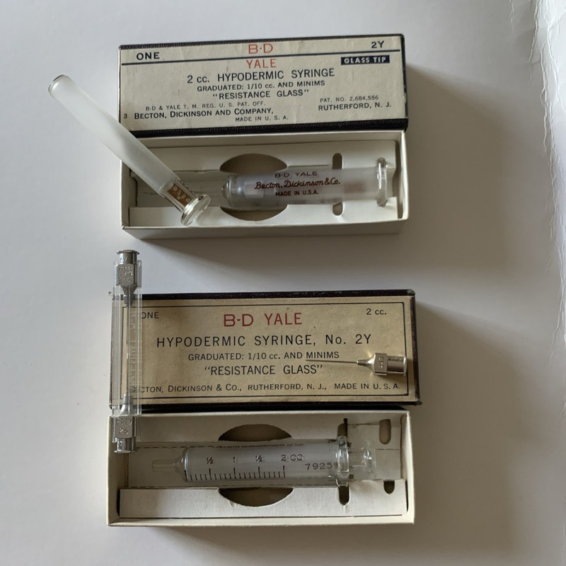Lot of 2 Vintage B-D YALE HYPODERMIC SYRINGE No. 2Y Made USA In Original Box 2cc