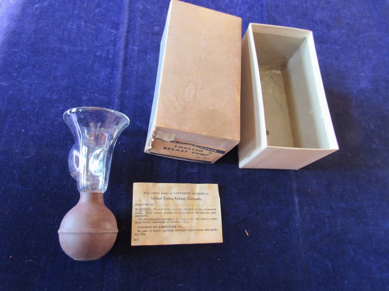 Vintage U.S Drug Sundries English Breast Pump w/Box A56