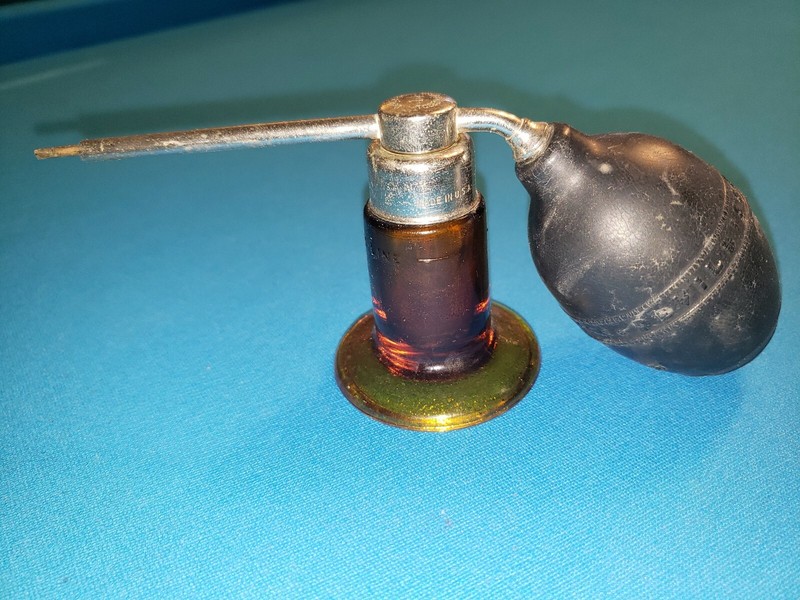 ANTIQUE 1930s DEVILBISS No14 YELLOW GLASS SPRAY ATOMIZER gallery