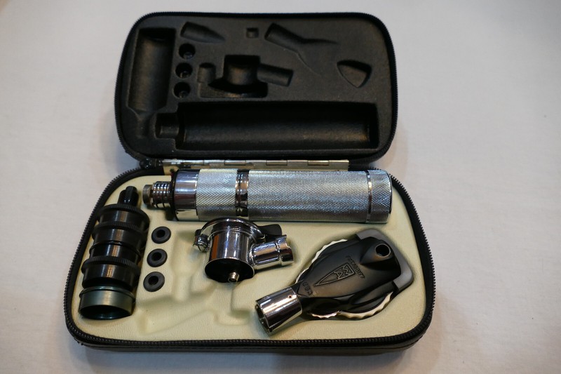 Vintage Welsch Allyn Ophthalmoscope Otoscope Diagnostic Ear Exam Tool With Case