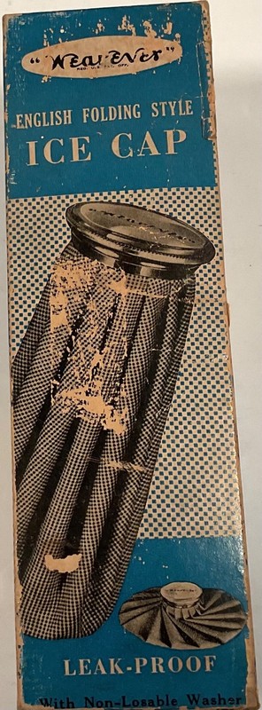 Vintage WEAREVER Ice Cap No. 152 Checkered English Folding Style 9” w/ Box