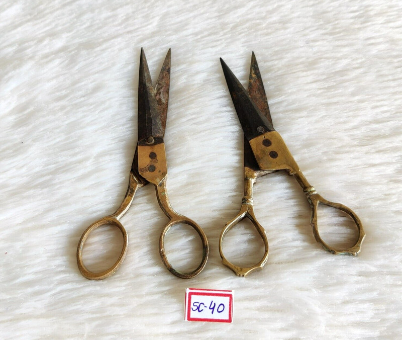 1940s Vintage Handmade Iron & Brass Scissor Decorative Set of 2 Collectible SC40