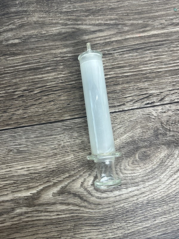 Vintage Glass Syringe Lot – 2cc 20cc 50cc – ACE BD Tomac – USA Made gallery
