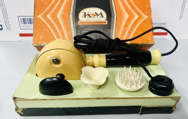 Vintage K & M Green Electric Vibrator Massager with Original Box - VG (B2) gallery