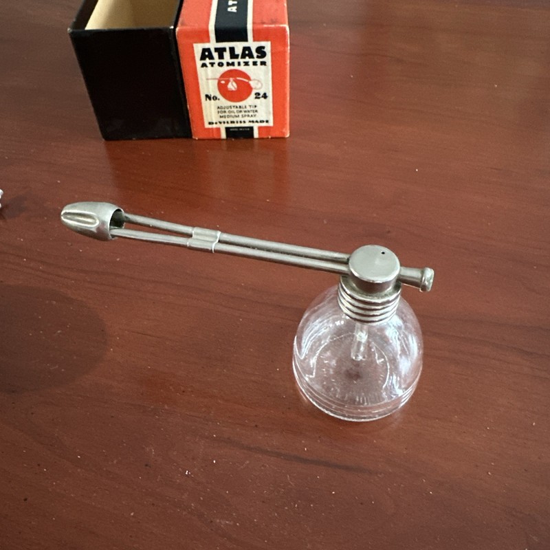 Vintage Atlas Atomizer No.24 Adjustable Tip Oil/ Water - Medium Spray -Orig. Box gallery