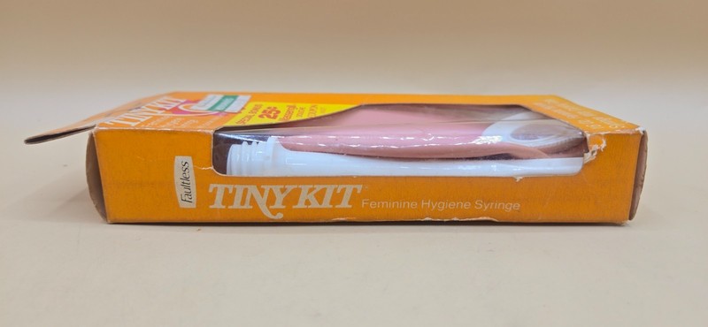 RARE VTG 70s Faultless Tiny Kit Douche 1 Syringe 16oz Original Box & Carry Bag gallery