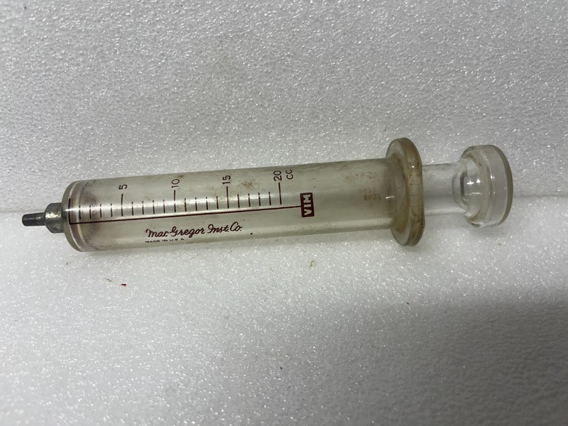 Vintage Macgregor Instrument Co. Glass Syringe 20cc 8627