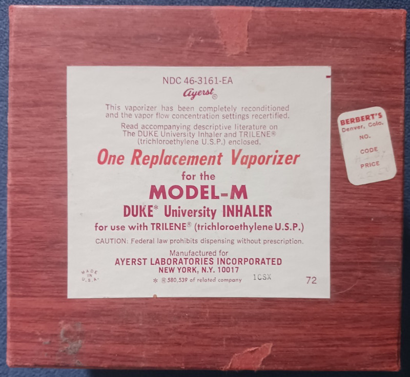 DUKE Univeristy INHALER (Model-M) – Ayerst Laboratories – Very Good Condition