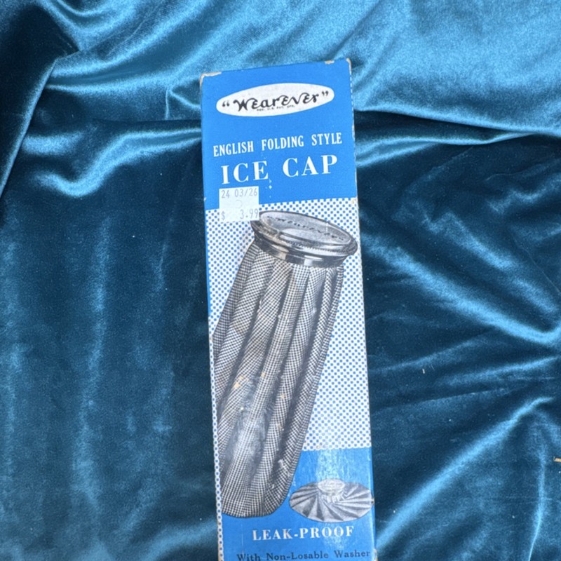 WearEver No. 152 9" Checkered English Folding Style Ice Cap w/ Box