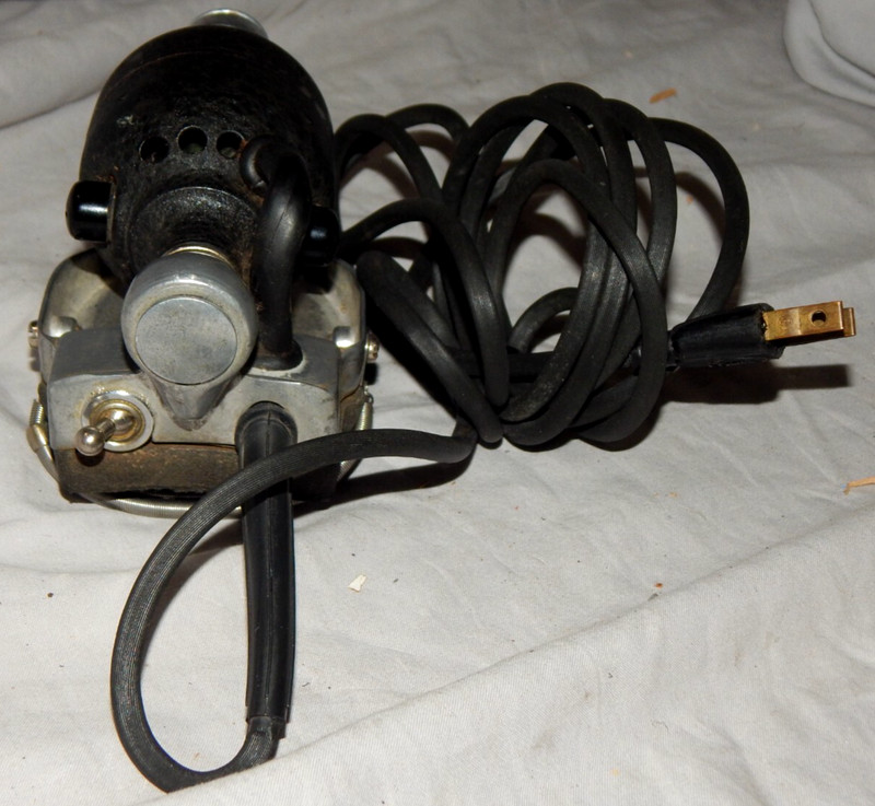 Oster Stim-U-Lax Junior Massager Model 1 AR 45 Watts Watch it Work on YouTube gallery