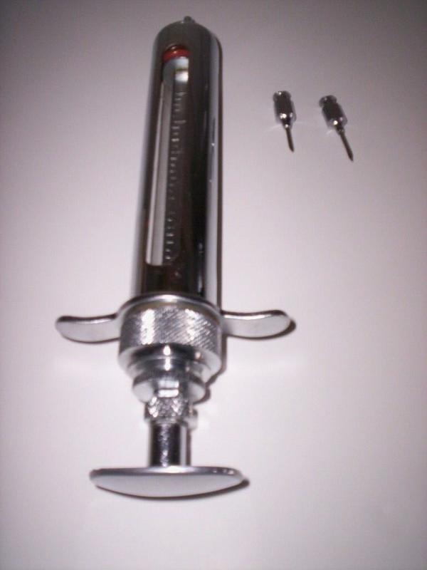 VTG WIMCO Veterinary Syringe DL-105 W/ Box gallery