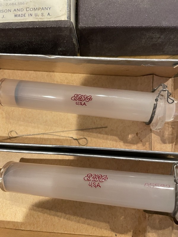 Lot Of 8 Vintage Hypodermic Glass Syringes gallery