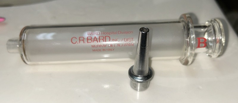 VINTAGE 50cc C. R. BARD REUSEABLE GLASS SYRINGE METAL LUER LOCKTIP MADE IN ITALY gallery