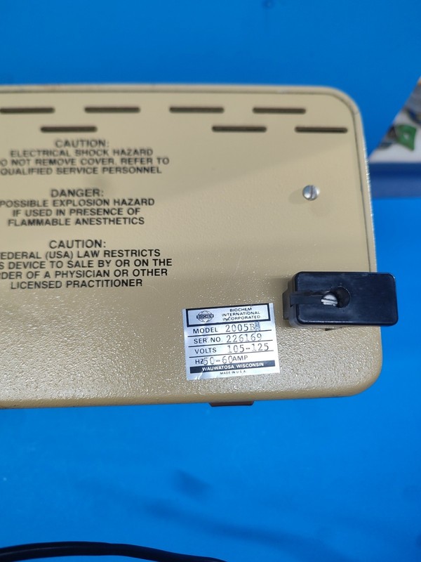 Vintage Lifespan 100 tsPO2 monitor, Model 2005BN, 105-125 V, 50Hz-60 Amp gallery