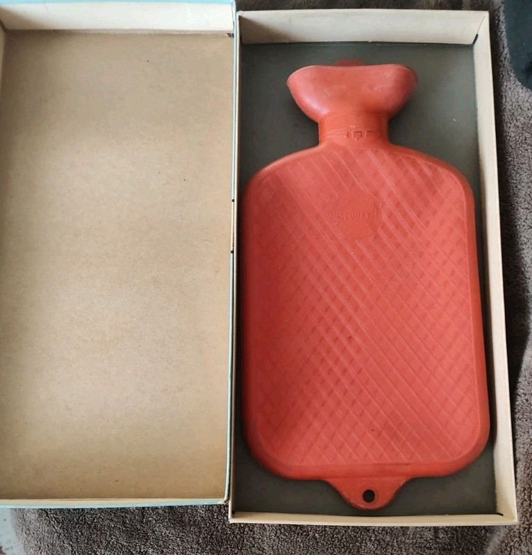 Vintage COMFY by DAVOL 2 Quart Water Bottle (BAG & Original BOX ONLY) gallery