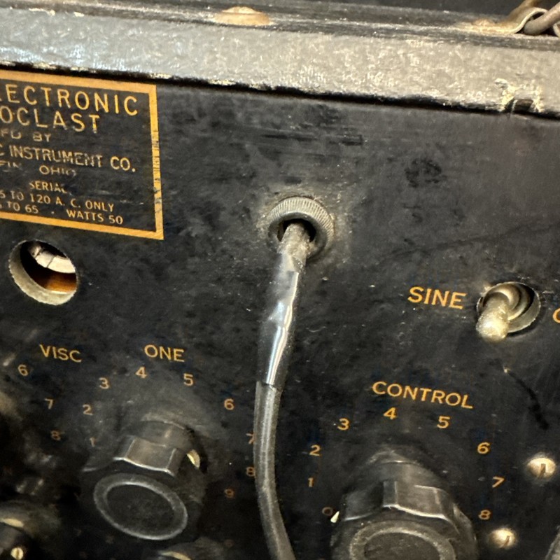 Vintage Medical Quackery Auto-Electronic Radioclast Radionic Instrument Set gallery