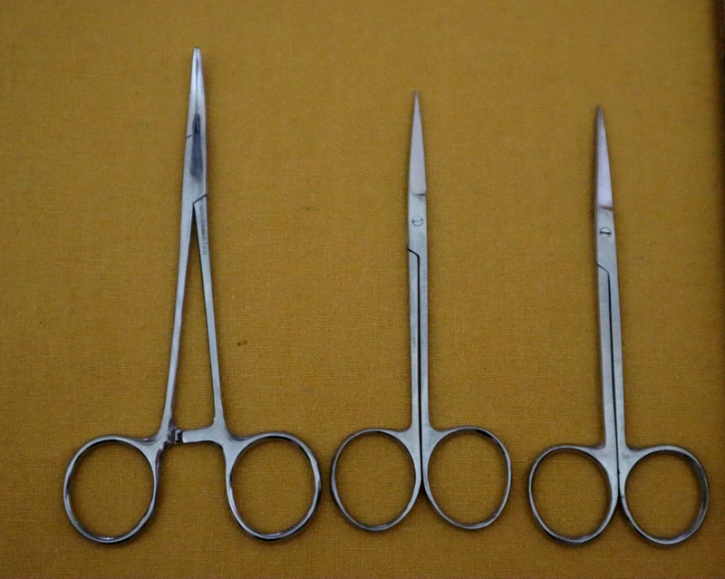 VNTG Pakistan Medical Lab Stainless Steel Mosquito? Forceps Iris? Scissors Lot 3