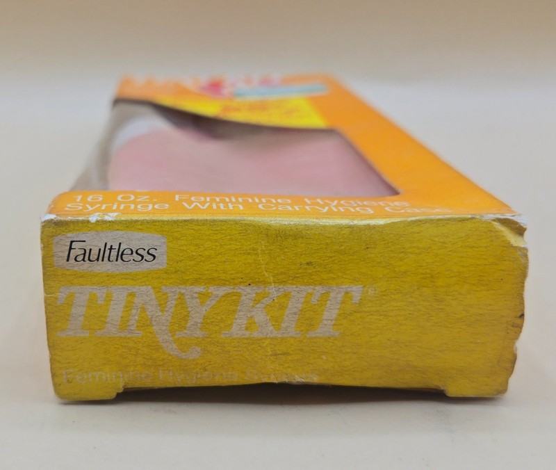 RARE VTG 70s Faultless Tiny Kit Douche 1 Syringe 16oz Original Box & Carry Bag gallery