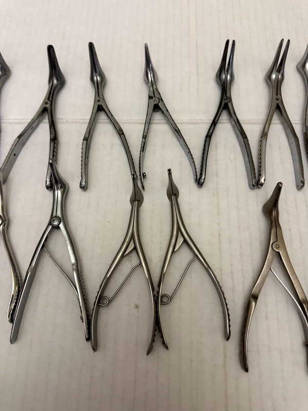 Vintage Surgeon's bulk Lot of 21 Nasal Speculums ENT Doctor gallery