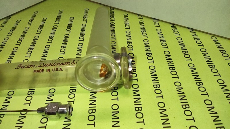 Vintage B-D YALE Glass Syringe with needle USA 5cc gallery