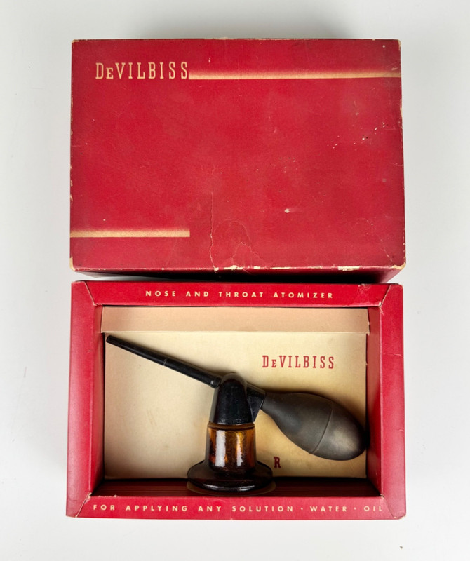 Devilbiss Atomizer NO. 114 Vintage Nose & Sinus w Original Box Amber Glass