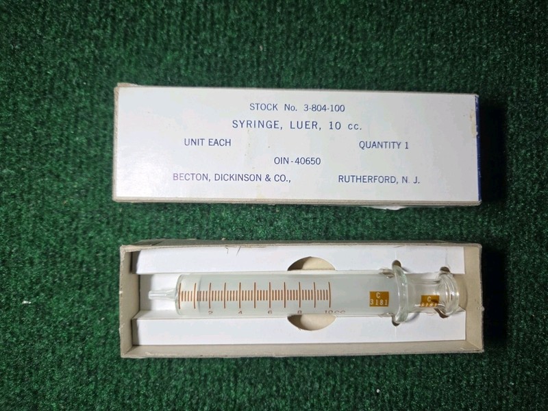 B-D Luer 10cc Glass Syringe PROPERTY of US • C3181 Vintage 1953 Becton Dickinson