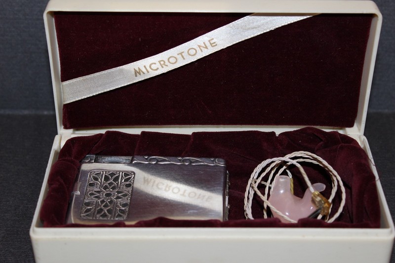 1949 MICROTONE CLASSIC HEARING AID - STERLING CASE gallery