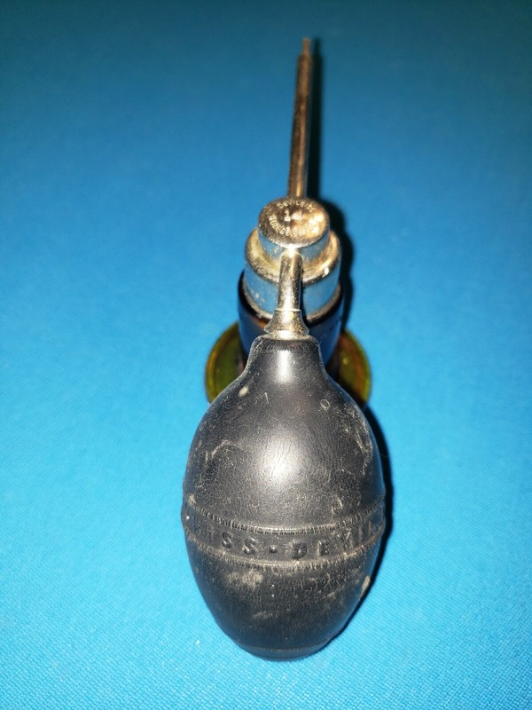 ANTIQUE 1930s DEVILBISS No14 YELLOW GLASS SPRAY ATOMIZER