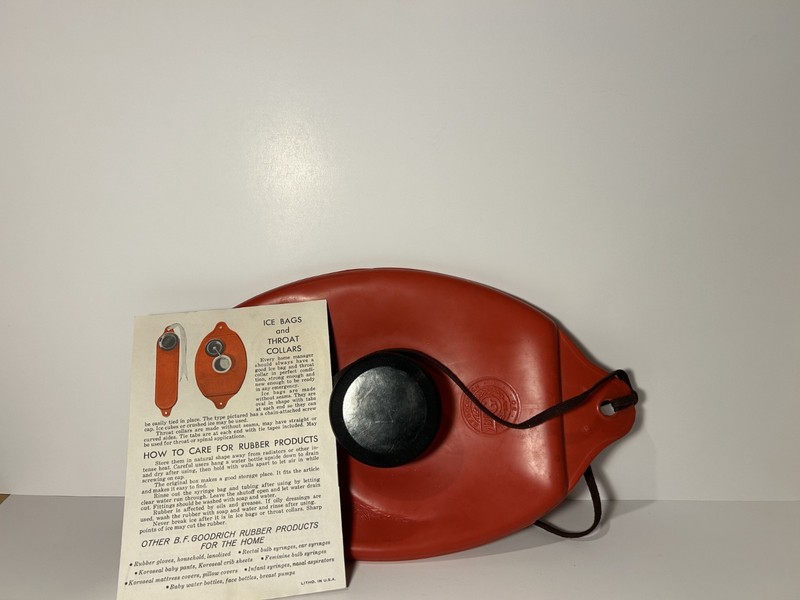 Vintage B. F. Goodrich Oval Ice Cap No. 30 w/Original Box gallery