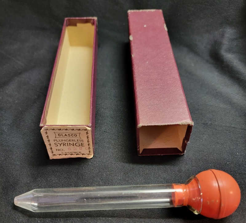 Glasco Plungerless Syringe No. 6500 1/4 Ounce Red Rubber Squeeze Ball Box Vtg