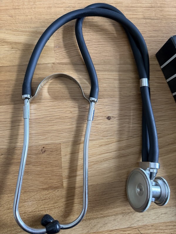 Sprague Rappaport Lab600 Stethoscope - Vintage In Box w/ Manuals & Accessories gallery