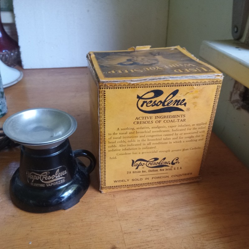 1930s VAPO CRESOLENE ELECTRIC VAPORIZER COMPLETE w/ORIGINAL PAN & BOX gallery
