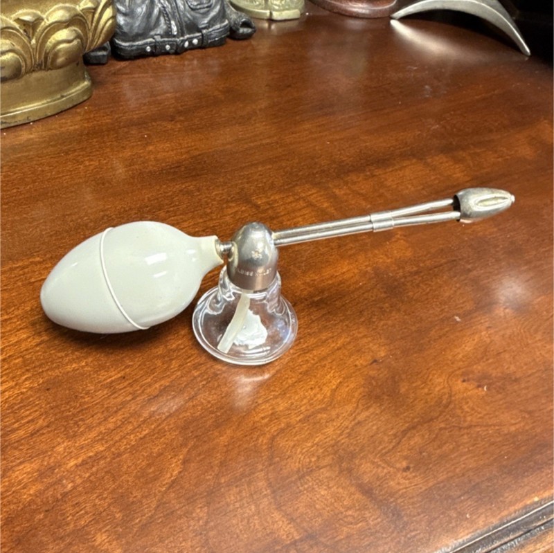 DeVilbiss No. 121 Medical Atomizer Bulb Glass Vintage
