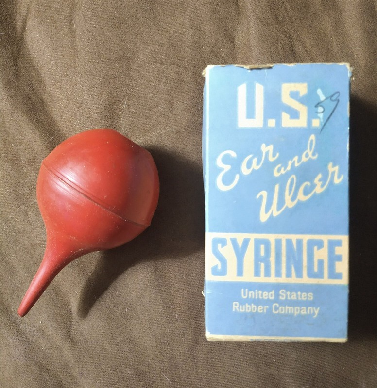 Vintage U.S. Ear and Ulcer Syringe United States Rubber Company Neoprene N-913