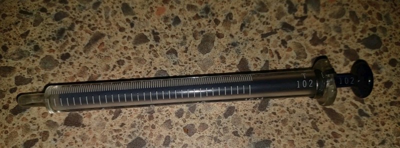 New 3 Vintage Lot of Glass Hypodermic B-D YALE Syringes NO NEEDLES & 1 BOX gallery