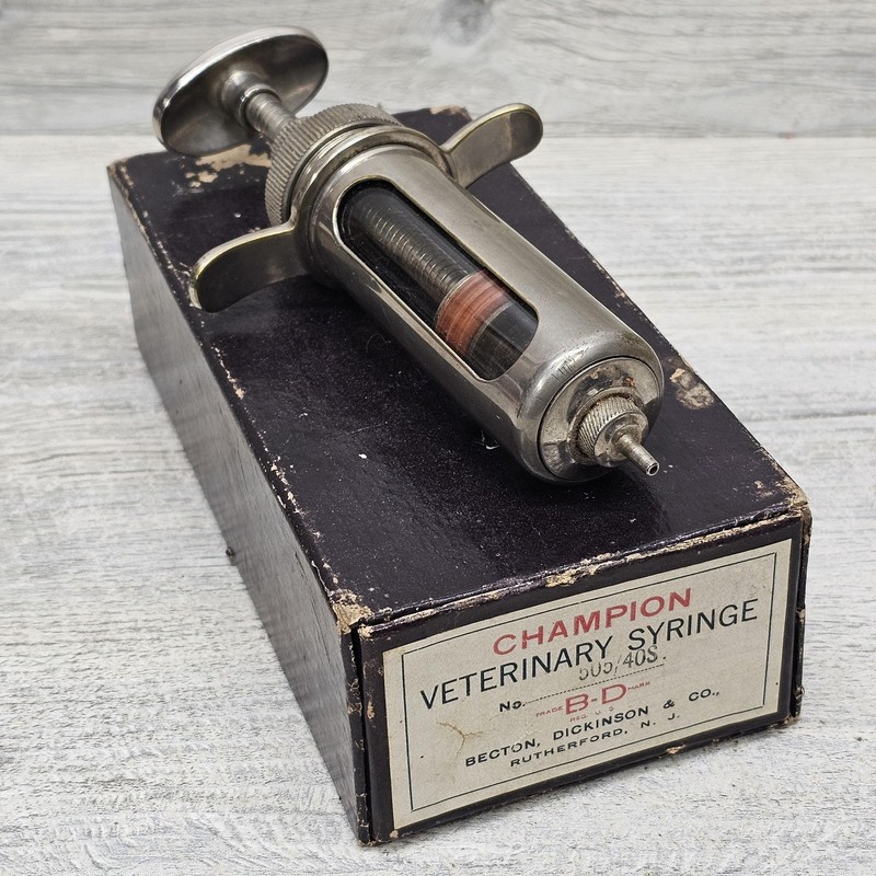 Vintage Champion Becton Dickinson Veterinary Syringe Metal Glass W Box USA