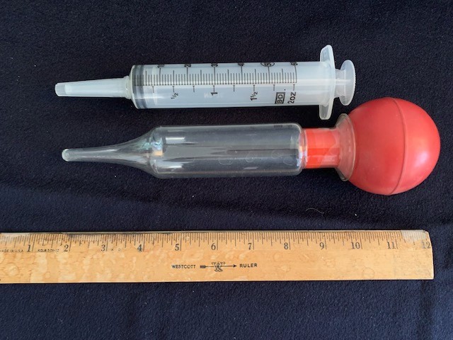 Vintage VTG approx 60 cc Glass Syringe with Rubber Bulb