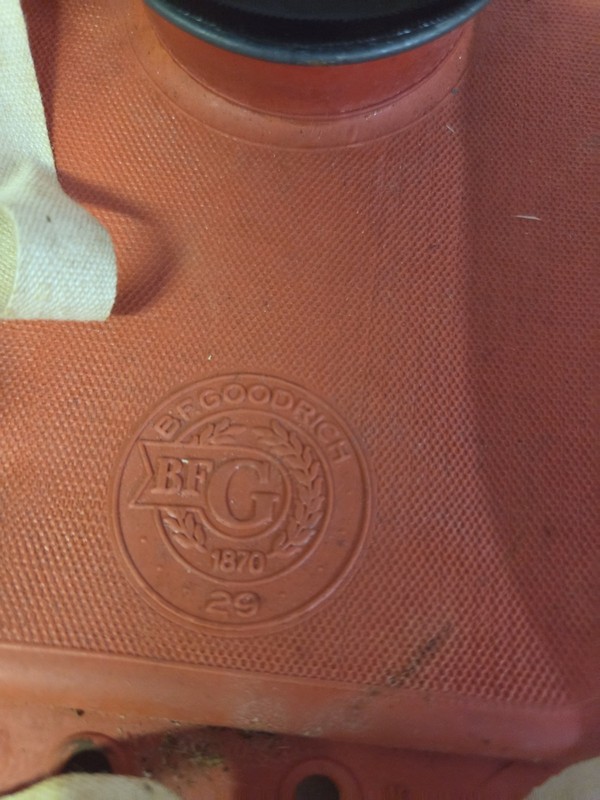Vintage B.F. Goodrich Oval Ice Cap With Box. See Pics gallery
