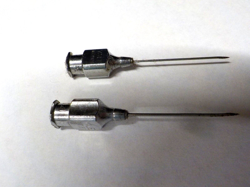VINTAGE B-D YALE-LOK HYPODERMIC SYRINGE NO. 2YL 2 CC. BECTON, DICKINSON & CO gallery