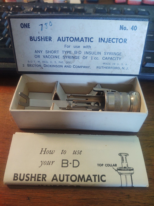 Vintage B-D Busher Automatic Injector No. 40 Original Box Medical Collectible