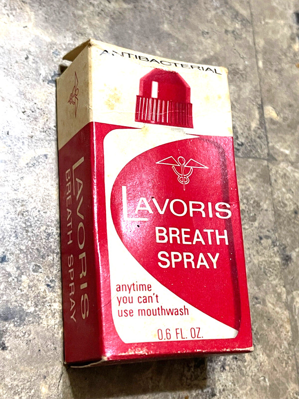 RARE RETRO VINTAGE NEW LAVORIS BREATH SPRAY IN ORIGINAL BOX MOUTHWASH 0.6 FL. OZ gallery
