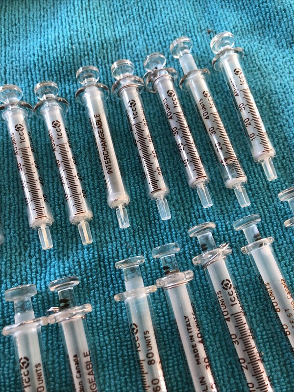 24-Vintage Italy Glass Syringes 1CC New Old Stock Medical & 4 BD, 2 Standard gallery