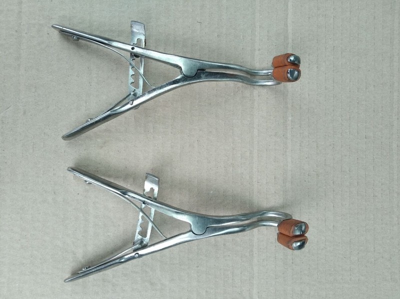 Set of 5 Rare Vintage Soviet Medical Surgical Instruments - NEW! gallery