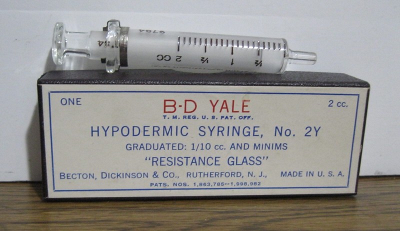 2 cc. B-D Yale Hypodermic Syringe No. 2Y NOS gallery