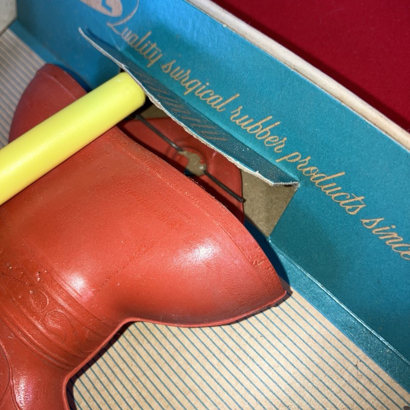 Vintage 1940/50s Davol Rubber Water Bottle Ice Bag Combo w/ Original Box / Flaws gallery