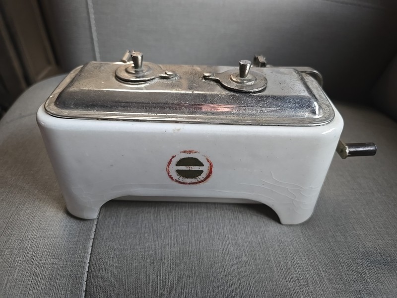 Rare Renewal American Sundries Co. Vintage Porcelain Sterilizer Basket Electric